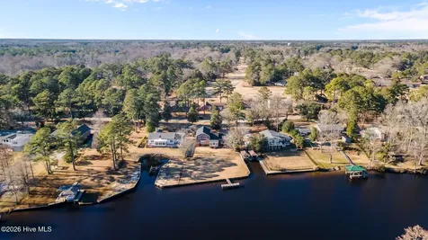 236 Shoreline Drive New Bern NC 28562