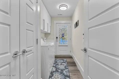 129 N Middleton Avenue Oak Island NC 28465