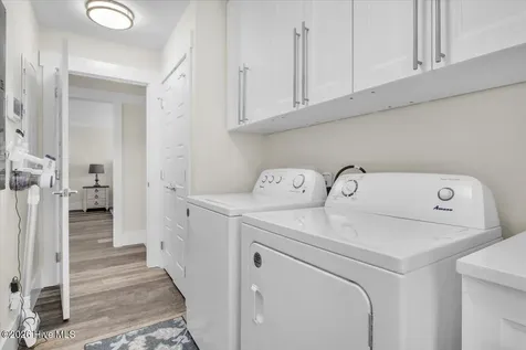 129 N Middleton Avenue Oak Island NC 28465