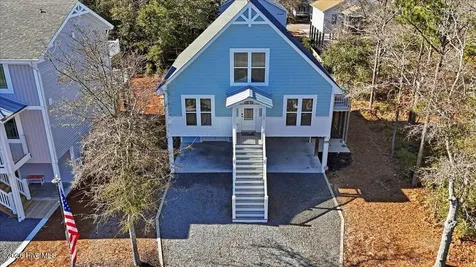 129 N Middleton Avenue Oak Island NC 28465