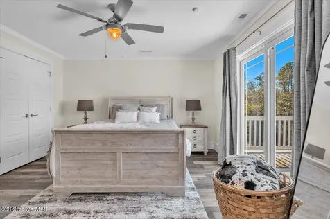 129 N Middleton Avenue Oak Island NC 28465