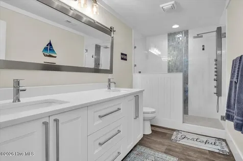 129 N Middleton Avenue Oak Island NC 28465