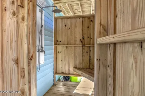 129 N Middleton Avenue Oak Island NC 28465