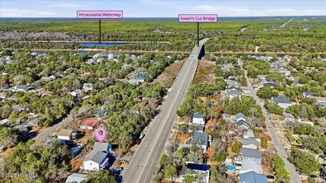129 N Middleton Avenue Oak Island NC 28465