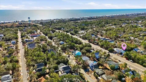 129 N Middleton Avenue Oak Island NC 28465