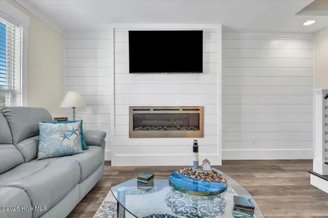 129 N Middleton Avenue Oak Island NC 28465