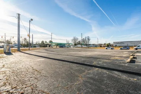 1702 S Madison Street Whiteville NC 28472