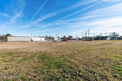 1702 S Madison Street Whiteville NC 28472