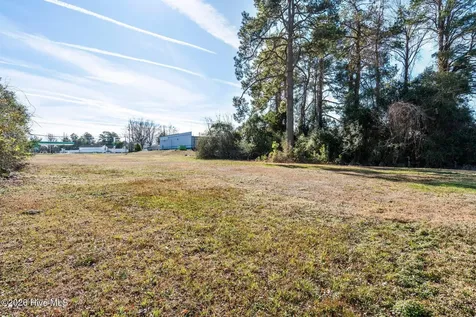 1702 S Madison Street Whiteville NC 28472