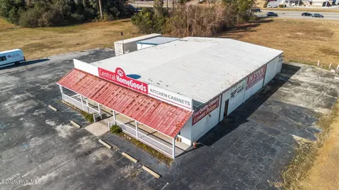 1702 S Madison Street Whiteville NC 28472