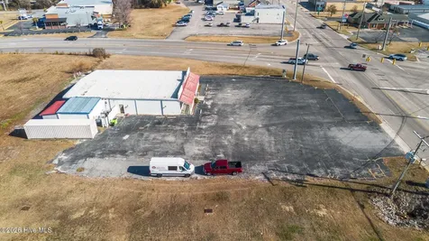 1702 S Madison Street Whiteville NC 28472