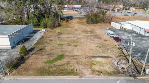 1702 S Madison Street Whiteville NC 28472