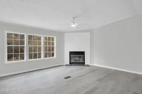 57 Henry Pridgen Drive Burgaw NC 28425