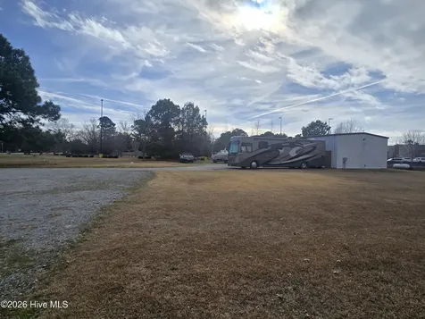 1114 W Hammock Beach Road Swansboro NC 28584