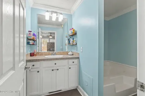6370 Honey Hill Road Hallsboro NC 28442