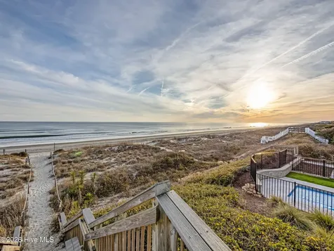 8801 Reed Drive Emerald Isle NC 28594