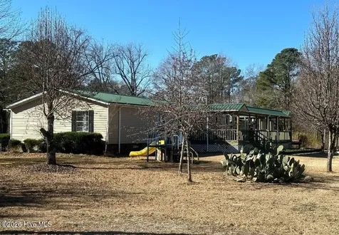 3984 Pocosin Road Lake Waccamaw NC 28450