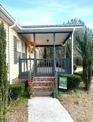 3984 Pocosin Road Lake Waccamaw NC 28450