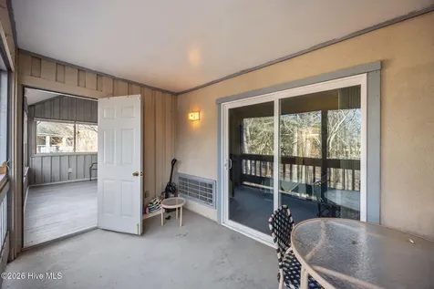 1306 Harbourside Drive New Bern NC 28560