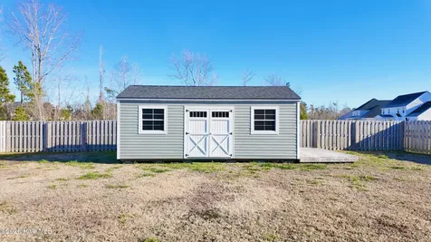 3009 Sharpnose Street New Bern NC 28562