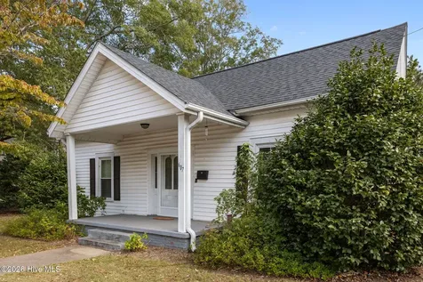 607 W Main Street Williamston NC 27892
