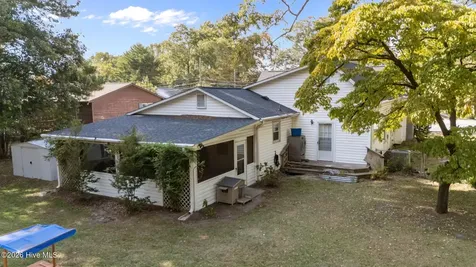 607 W Main Street Williamston NC 27892