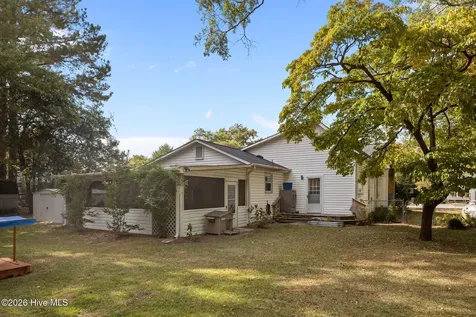 607 W Main Street Williamston NC 27892