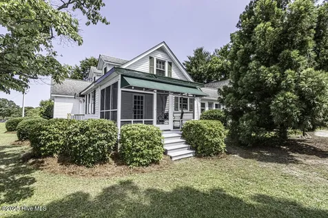 931 Eastern Avenue Nashville NC 27856