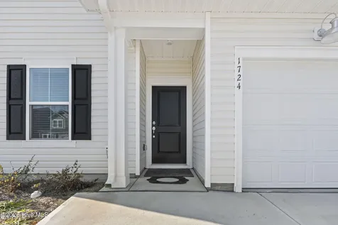 1724 Hunting Harris Court SW Ocean Isle Beach NC 28469