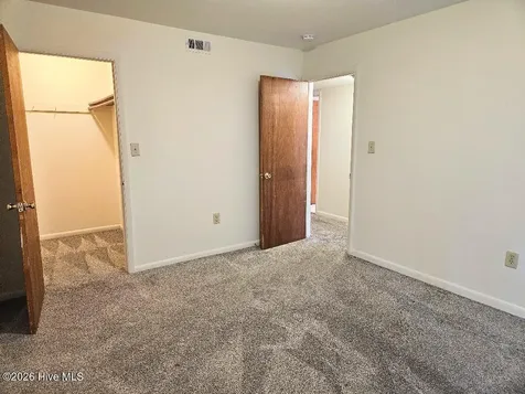 3309 Bridges Street Morehead City NC 28557