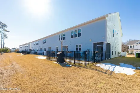163 Freedom Park Road Beaufort NC 28516