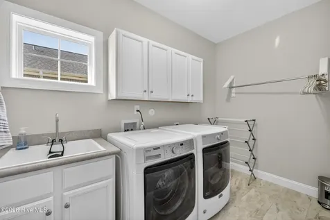 2215 Meadow Holly Trail NE Leland NC 28451
