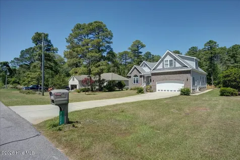 2022 Caracara Drive New Bern NC 28560