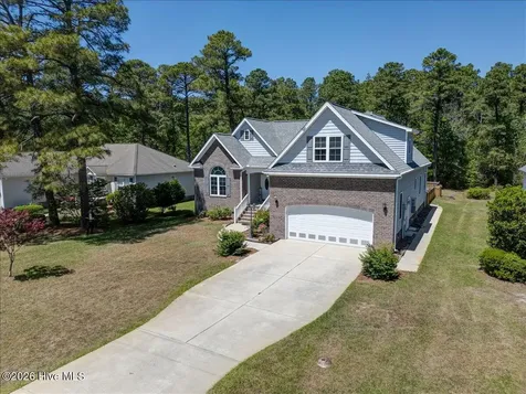 2022 Caracara Drive New Bern NC 28560