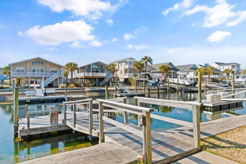 27 Scotland Street Ocean Isle Beach NC 28469