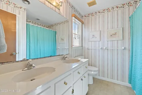 27 Scotland Street Ocean Isle Beach NC 28469