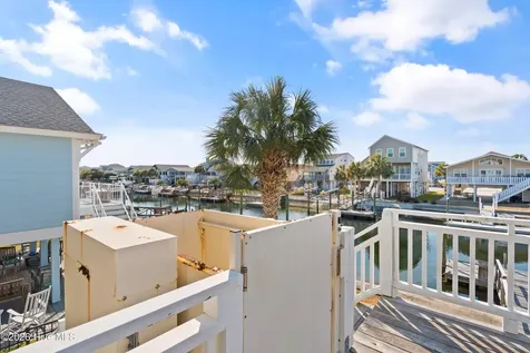 27 Scotland Street Ocean Isle Beach NC 28469