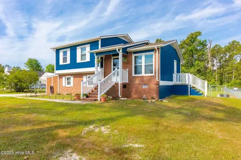 213 Nine Mile Road Newport NC 28570