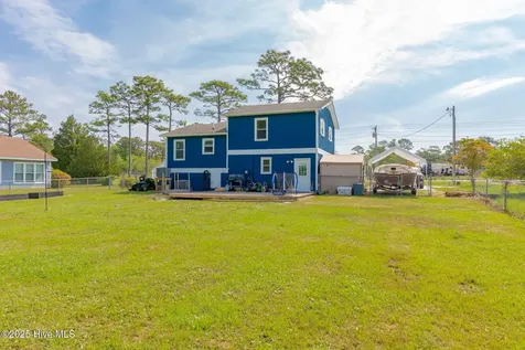 213 Nine Mile Road Newport NC 28570