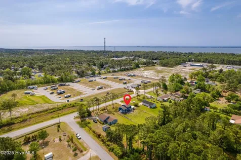 213 Nine Mile Road Newport NC 28570