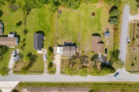 213 Nine Mile Road Newport NC 28570