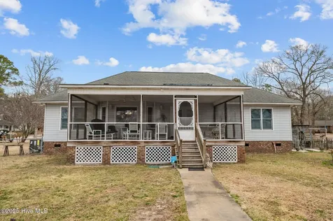 108 Arbor Drive Washington NC 27889
