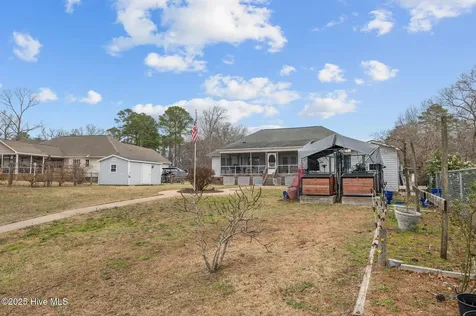 108 Arbor Drive Washington NC 27889