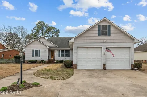 108 Arbor Drive Washington NC 27889