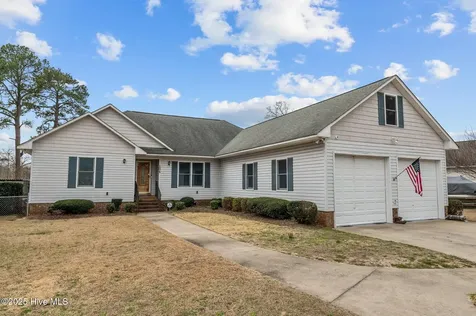 108 Arbor Drive Washington NC 27889