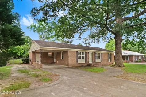 1108 Elanor Avenue Goldsboro NC 27530
