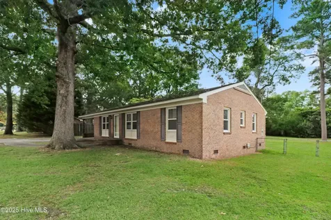 1108 Elanor Avenue Goldsboro NC 27530