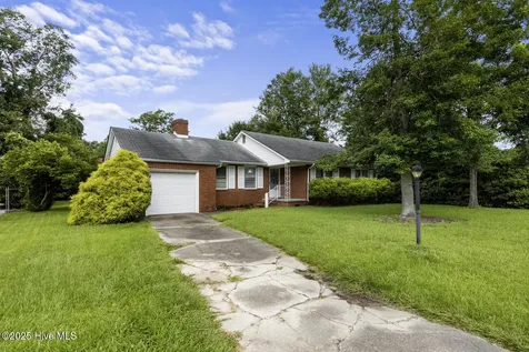 2402 Carey Road Kinston NC 28504