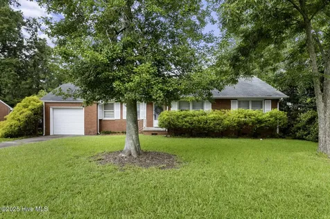 2402 Carey Road Kinston NC 28504