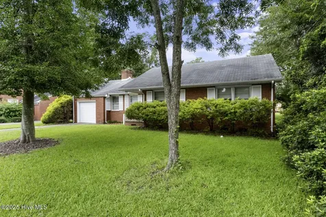 2402 Carey Road Kinston NC 28504